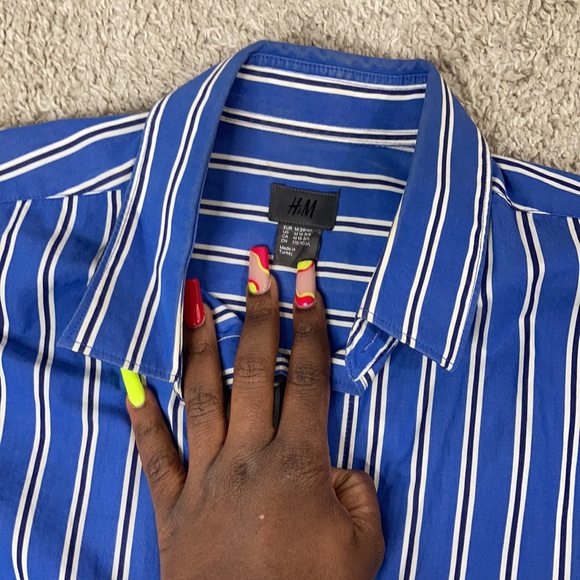 H&M Blue T-Shirt - Picture 5 of 14